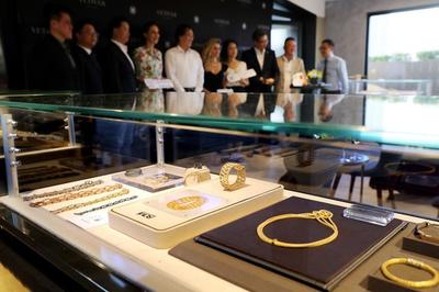 消费税改革迈出关键一步 烟酒油车税率稳定，金银首饰征收后移零售环节